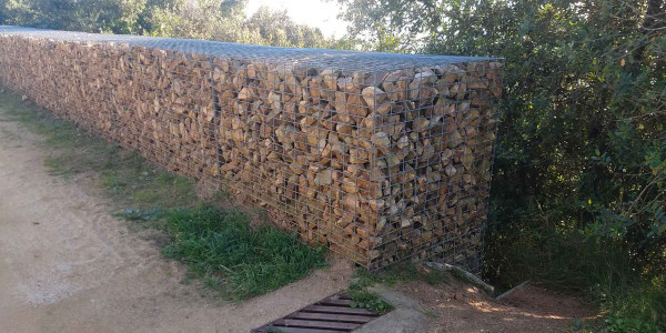 Estructuras geotécnicas Muros de gaviones en el Maresme